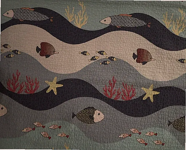 Lush Reversible Quilted Cotton Twin Comforter w/Ocean Fish, Coral, Starfish