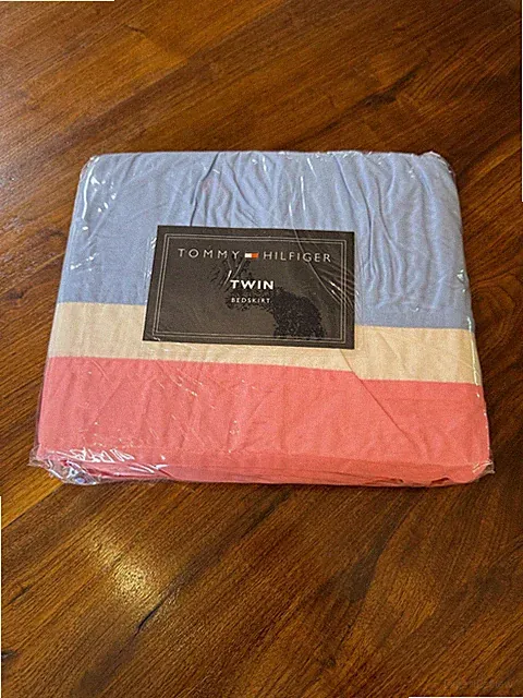 Tommy Hilfiger Ocean Avenue TWIN Bedskirt - Blue, Pink, White NIP 39x75 inches