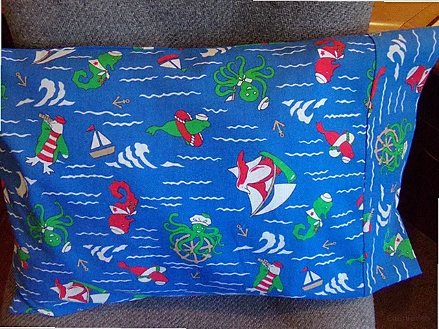 TRAVEL SIZE PILLOWCASE SEA CREATURES SAIL BOAT PLUS/ CUFF MATCHES 14X20 #454